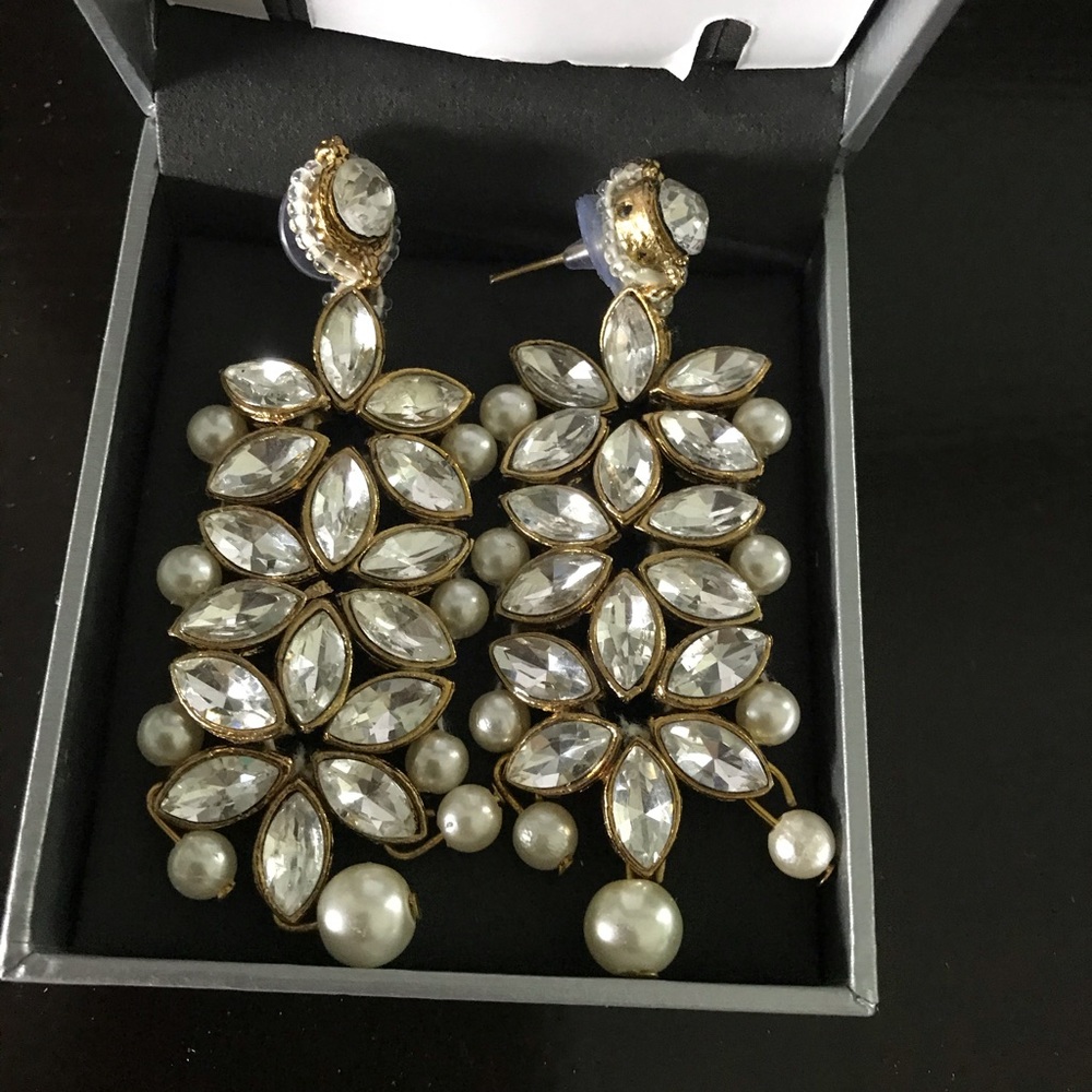 Beautiful Indian kundan earrings jhumkas